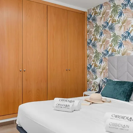 Obsidian Aregoma Caleta Costa Adeje (Tenerife)