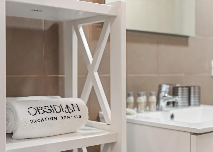 Obsidian Aregoma Caleta Costa Adeje (Tenerife)