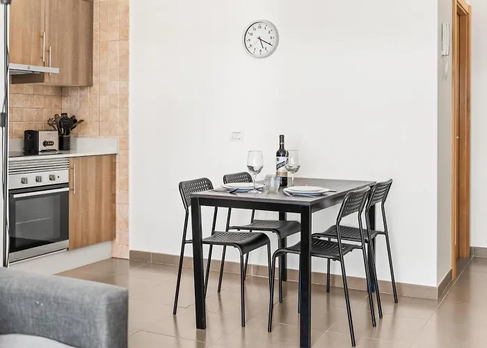 Obsidian Aregoma Caleta Apartment